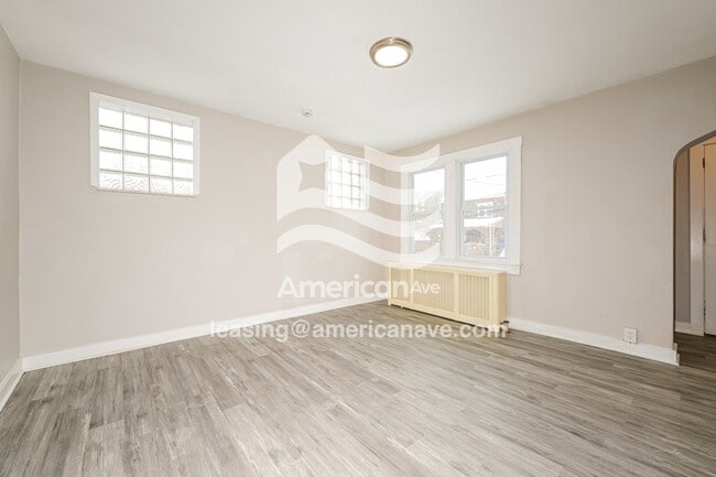 Photo - 1818 Plainview Ave