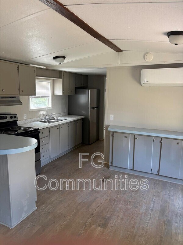 Photo - 1754 Zion Rd
