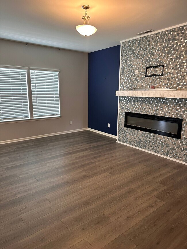 Photo - 7556 Hartsfield Dr