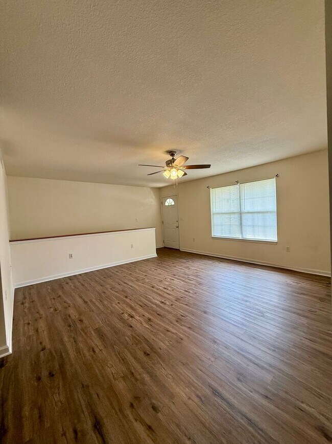 Photo - 1485-MF2-E3 Unit 608