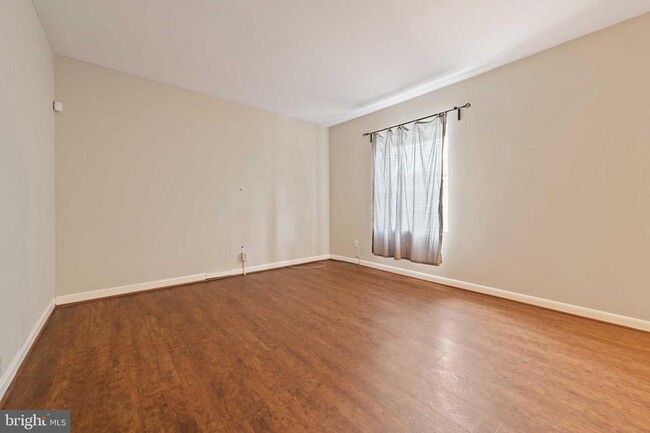 Photo - 249 S Chester St Unit 2