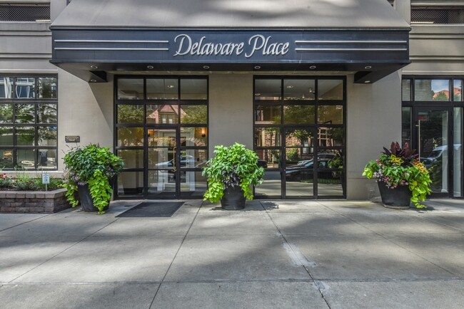 Photo - 33 W Delaware Pl Condominio Unidad 9E