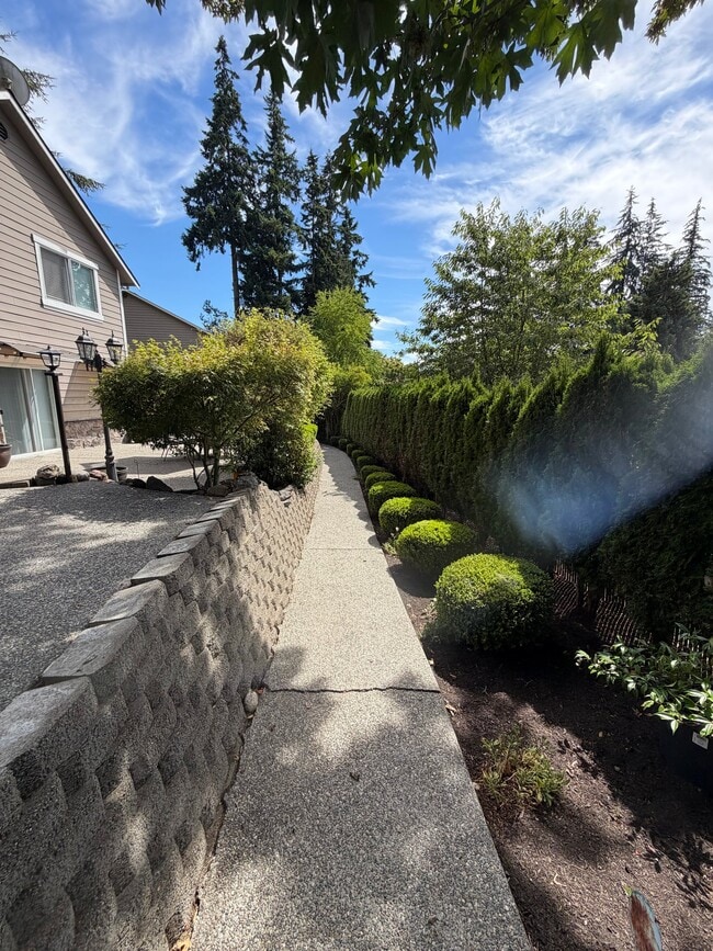 Photo - 3709 170th St SW