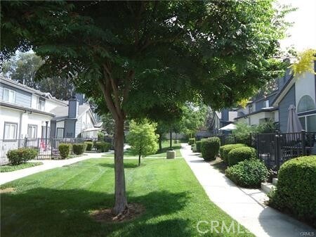 Photo - 1555 Orange Ave