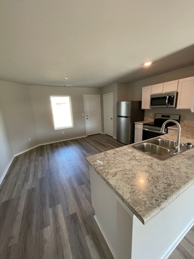 Photo - 3 Bedroom, 2 Bathroom Home