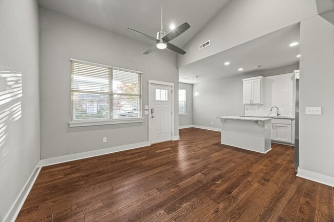 Photo - 2051 S Florida Way