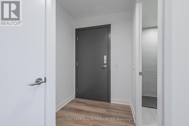 Photo - 9 Tecumseth St. Unit 915