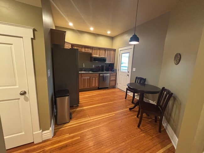 Photo - 1309 Michigan Ave Unit WhiteSands