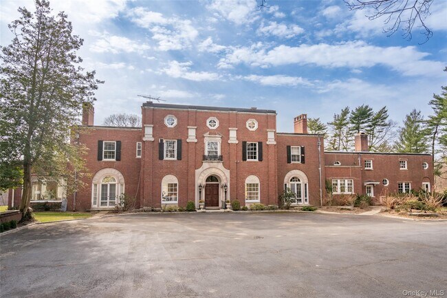 Photo - 393 Oyster Bay Road