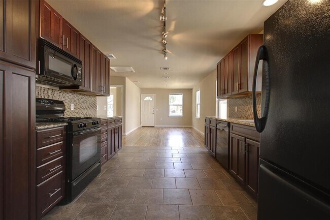 Photo - 4509 Depew Ave