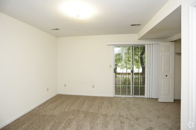 2BR, 2BA Loft - 1280 SF