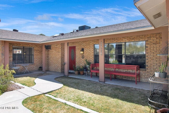 Building Photo - 779 Clay Ct