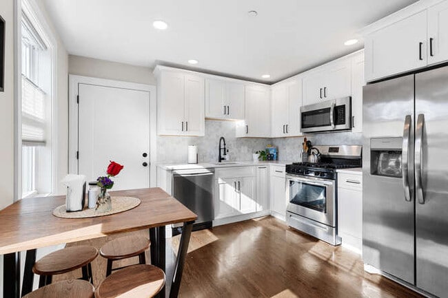 Photo - 22 Victor St Unit 3