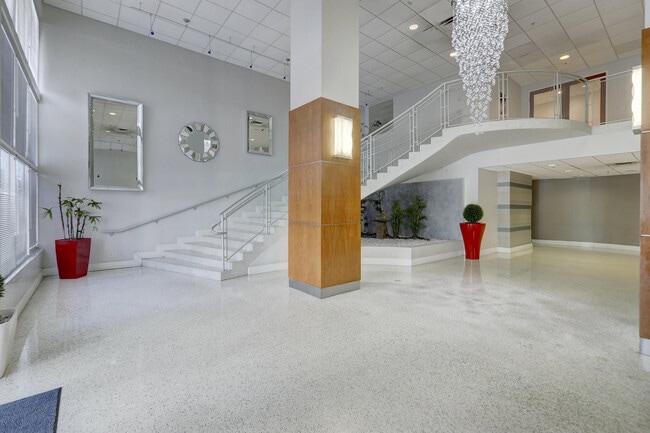 Building Photo - 3000 S Ocean Dr Unit 1100