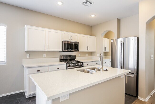 Photo - 1704 Mizzenmast Ave