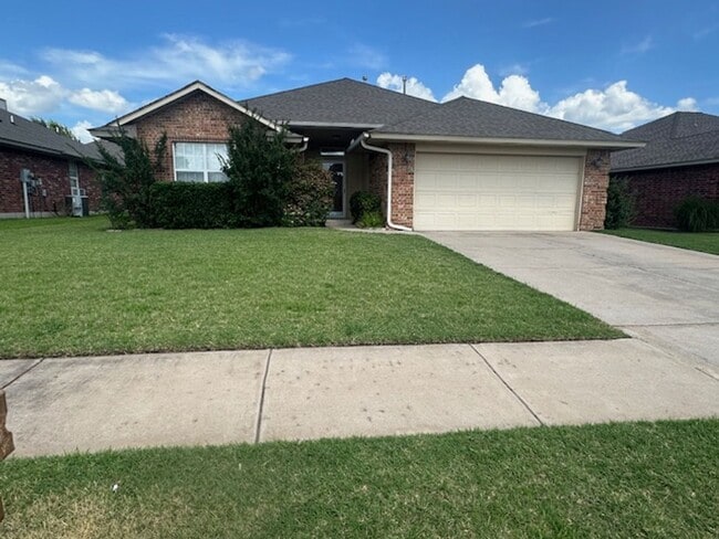 Building Photo - New Paint and Flooring - Moore Schools - O... Rental