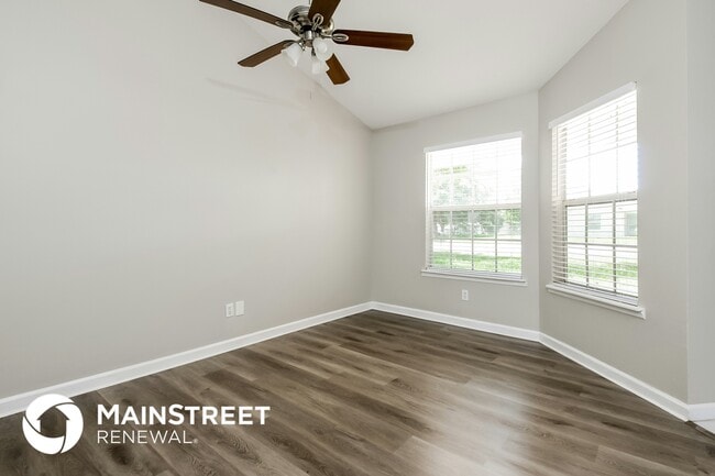 Photo - 104 Summerhill Ct