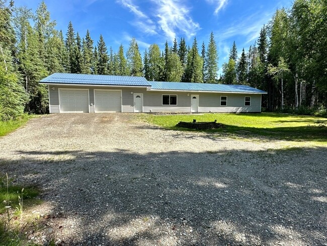 Building Photo - 3bd, 2 bath Home for Rent w/ Large 2 Car G...