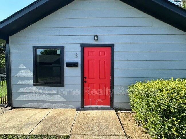 Building Photo - 1612 NE 24th St Unit 3 Rental