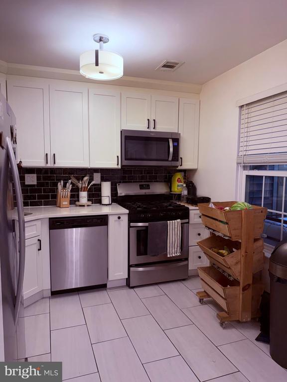 Building Photo - 15 Washington Ct Rental