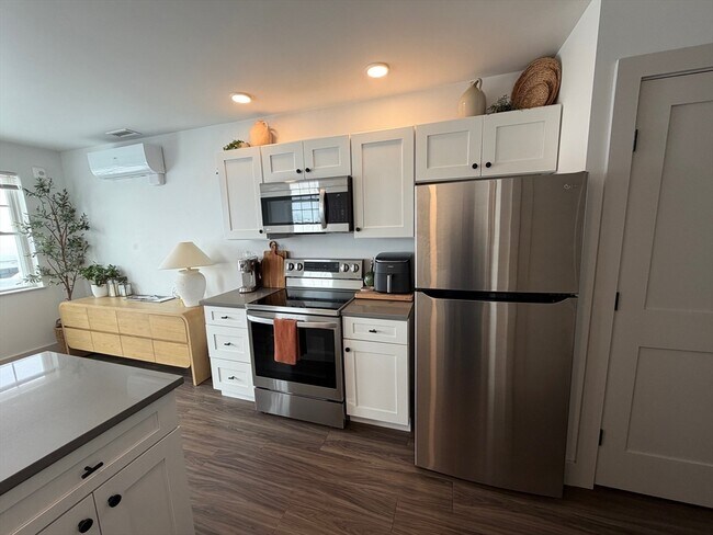 Photo - 5 W Dane St Unit 10