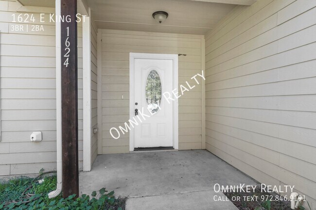 Photo - 1624 E King St