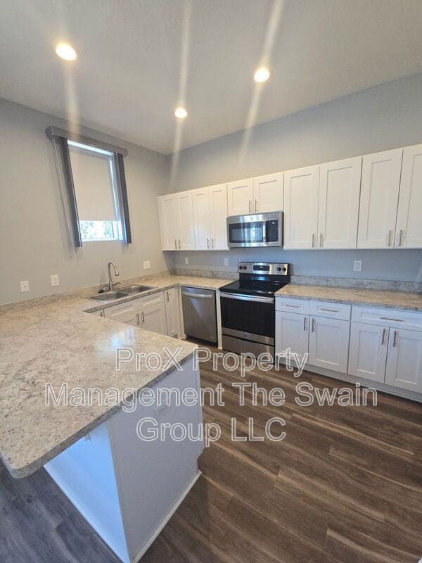 Photo - 760 Ave C SW Unit 104
