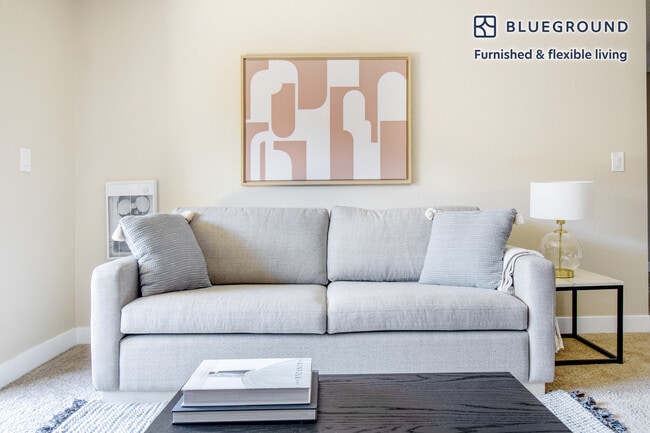 Photo - 722 Edgewater Blvd Unidad FL3-ID567