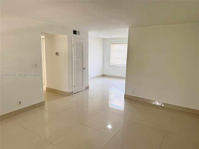 Photo - 5211 SW 91st Ave Unit 2