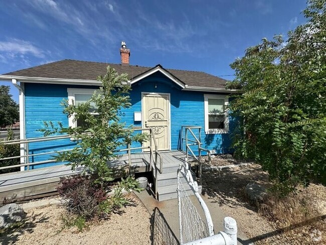 Building Photo - 536 14th St Rental