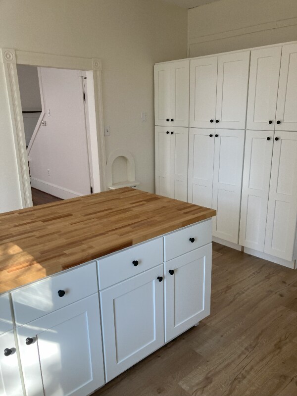 Photo - 225233-233 Main St Unidad 225