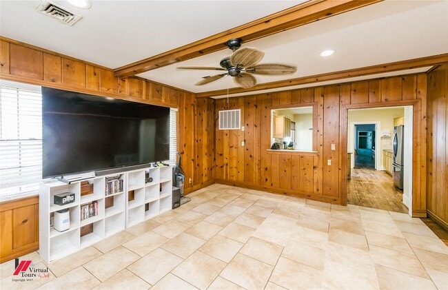 Photo - Charming South Highlands Home with Multiple Living Areas