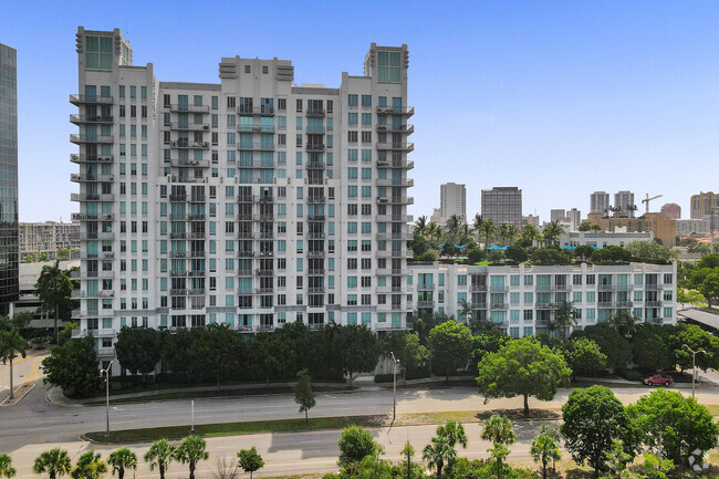 Building Photo - 300 S Australian Ave Unit 1009 Rental