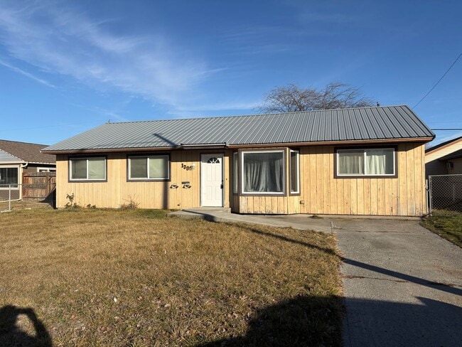 Building Photo - Home for Rent in Ephrata