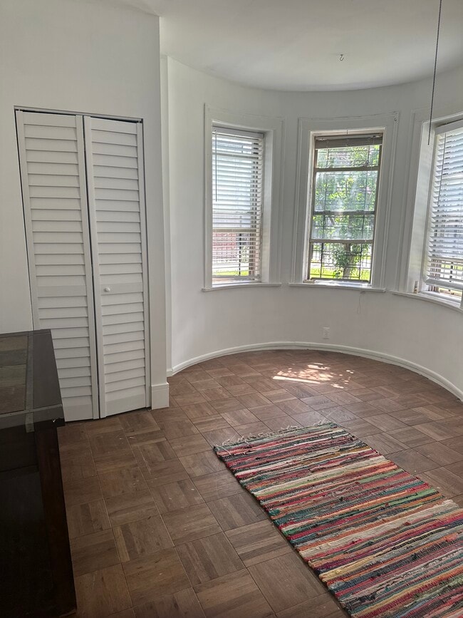 Building Photo - 2015 N Humboldt Blvd Unit 1 Rental