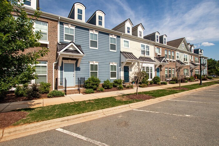 BEAUTIFUL 3 Bedroom Townhome Bonterra Village - BEAUTIFUL 3 Bedroom Townhome Bonterra Village