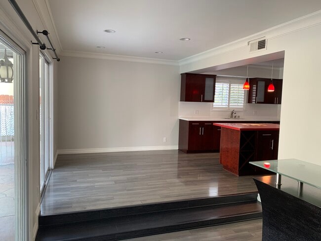 Photo - 7649 Orion Ave