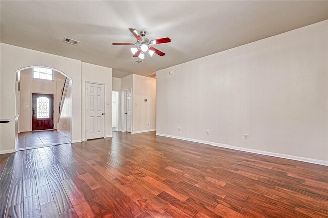 Photo - 20555 Bonds Creek Ln