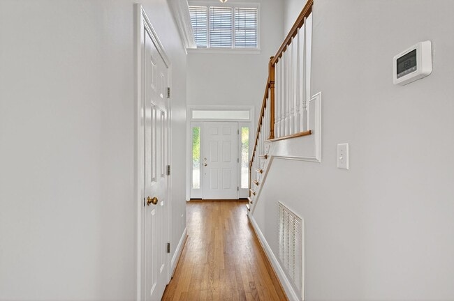 Photo - Move-In Ready Gem in Sought-After Dover Ridge!