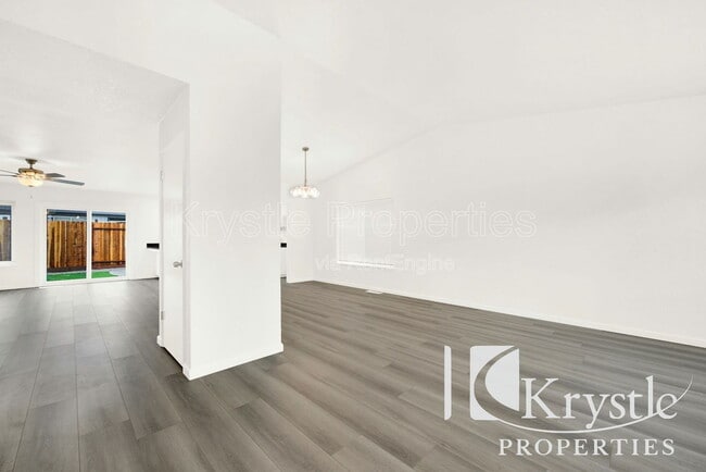 Photo - 606 Humbolt Dr