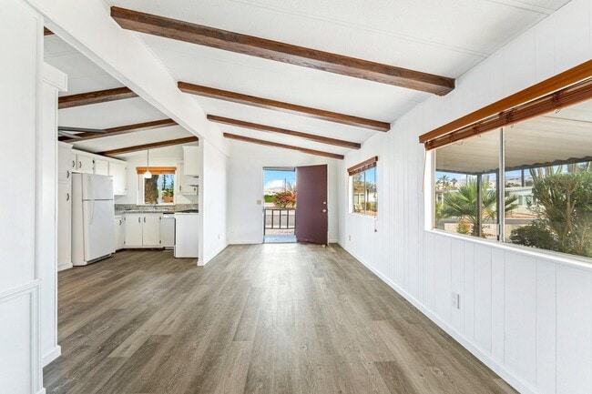 Photo - 32520 Westchester Dr