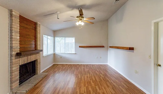 Photo - 16503 Fox Den