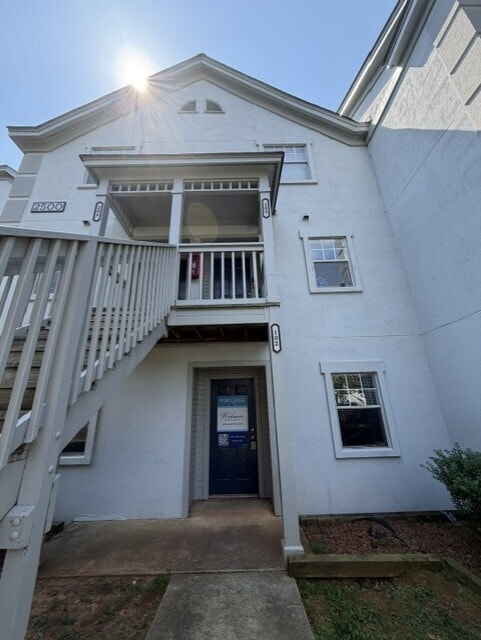 Building Photo - 2500 Avent Ferry Rd