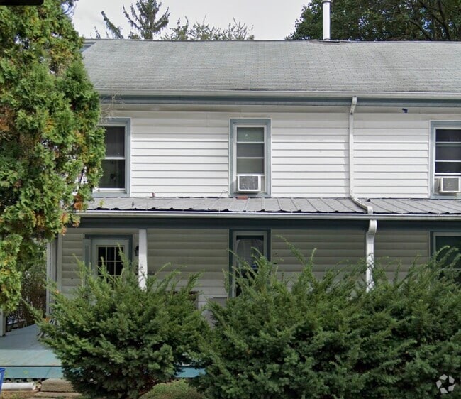 Building Photo - 30 N Prince St Rental