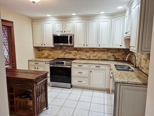 Photo - 1589 Stone Mansion Dr