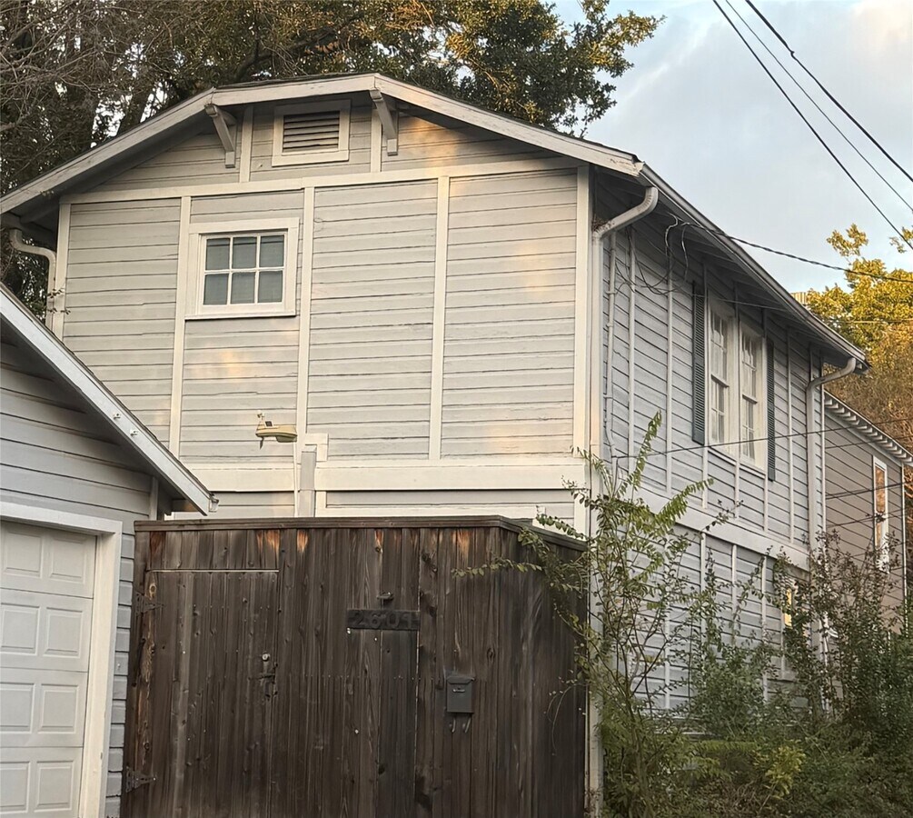 Photo - 2601 Cherryhurst St