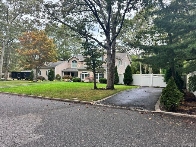 Photo - 38 Chelsea Dr