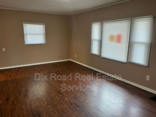 Photo - 1003 Sorg Pl