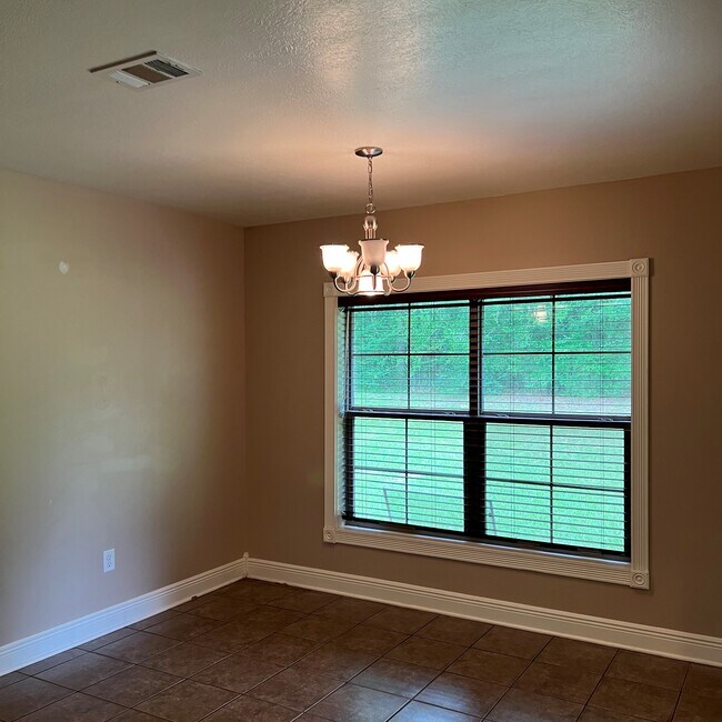 Photo - 503 Woodland Pkwy