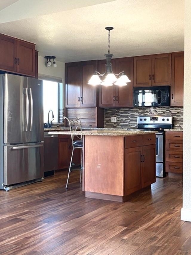 Photo - 103 Geronimo